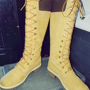 Timberland Women's Yellow Lace-Up Boots